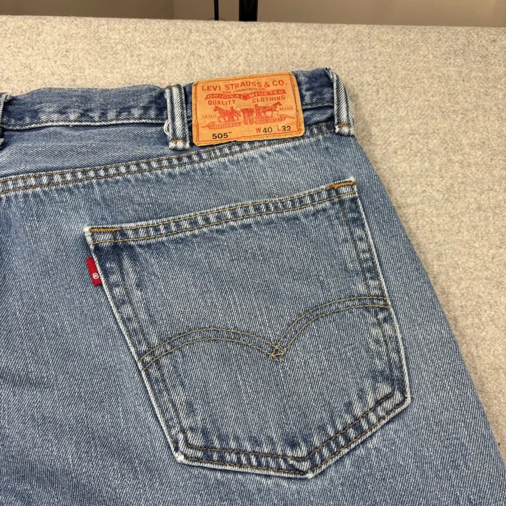 Levi's 505 Jeans Mens 40x30‎ Light Wash Straight Leg Denim Thigh & Wallet Fade